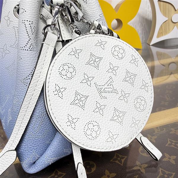 2026124164742452 210